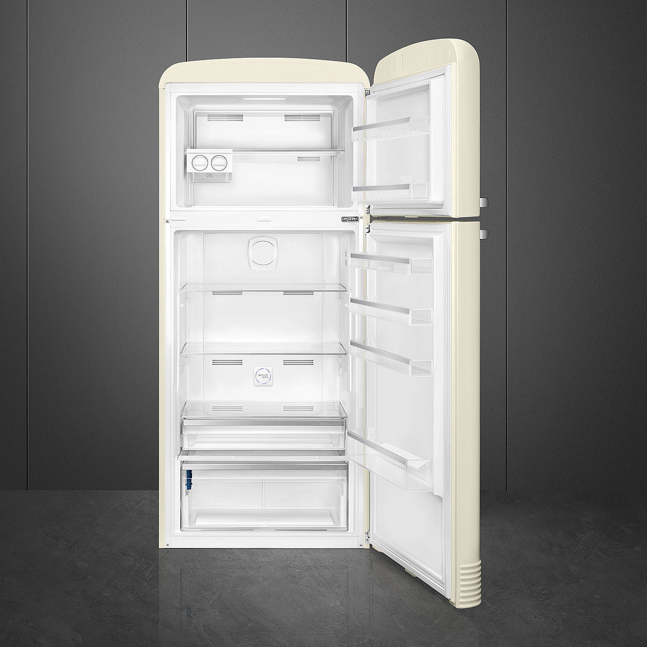 SMEG FAB50RCR5  Отдельностоящий двухдверный холодильник,стиль 50-х годов, 80 см, кремовый, No-frost, петли справа