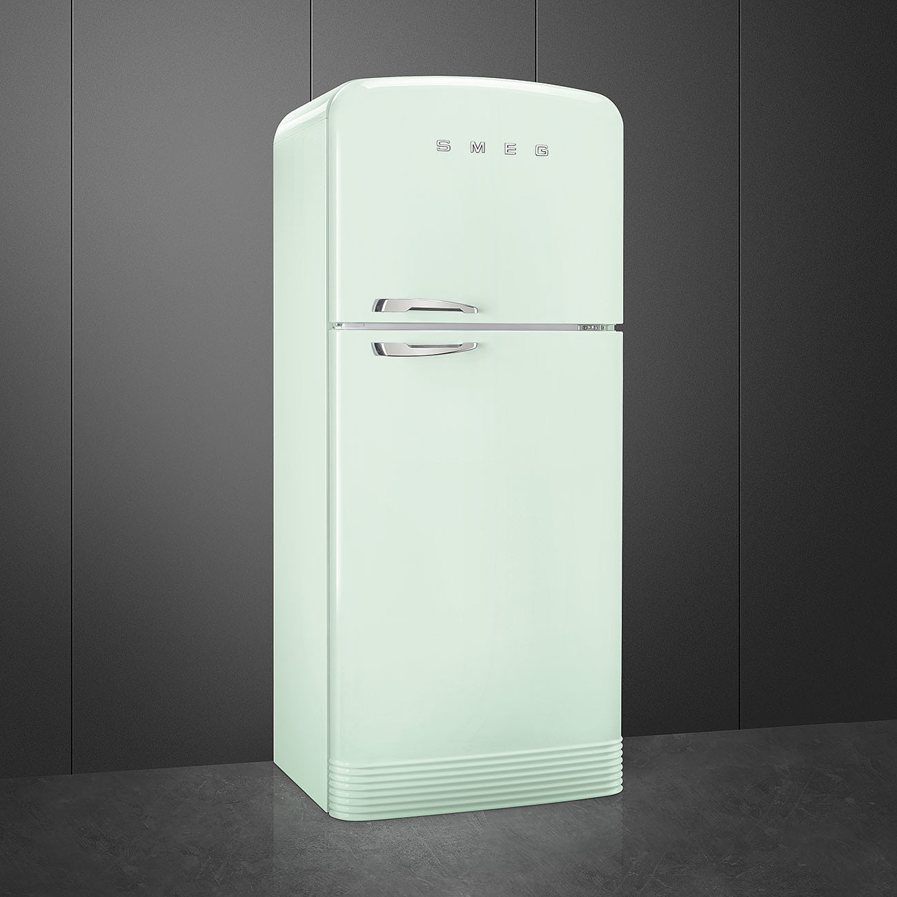 SMEG FAB50RPG5 Отдельностоящий двухдверный холодильник,стиль 50-х годов, 80 см, пастельный зеленый, No-frost, петли справа