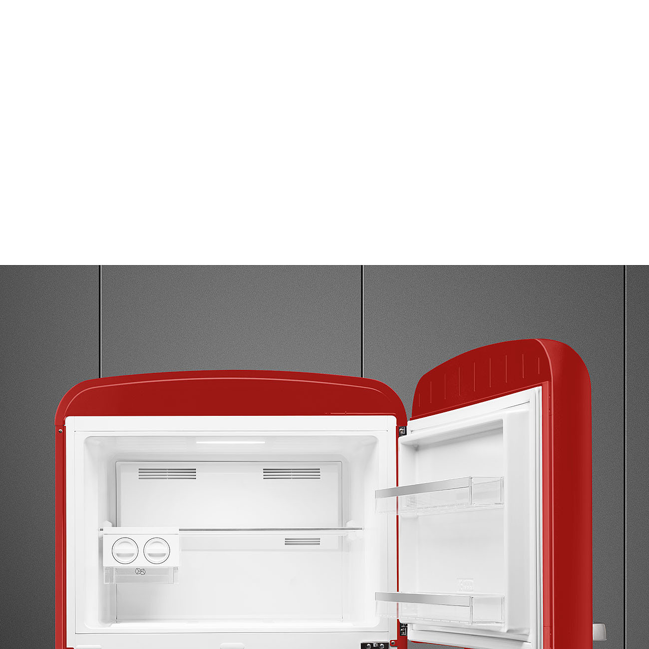SMEG FAB50RRD5 Отдельностоящий двухдверный холодильник, стиль 50-х годов, 80 см, красный, No-frost, петли справа