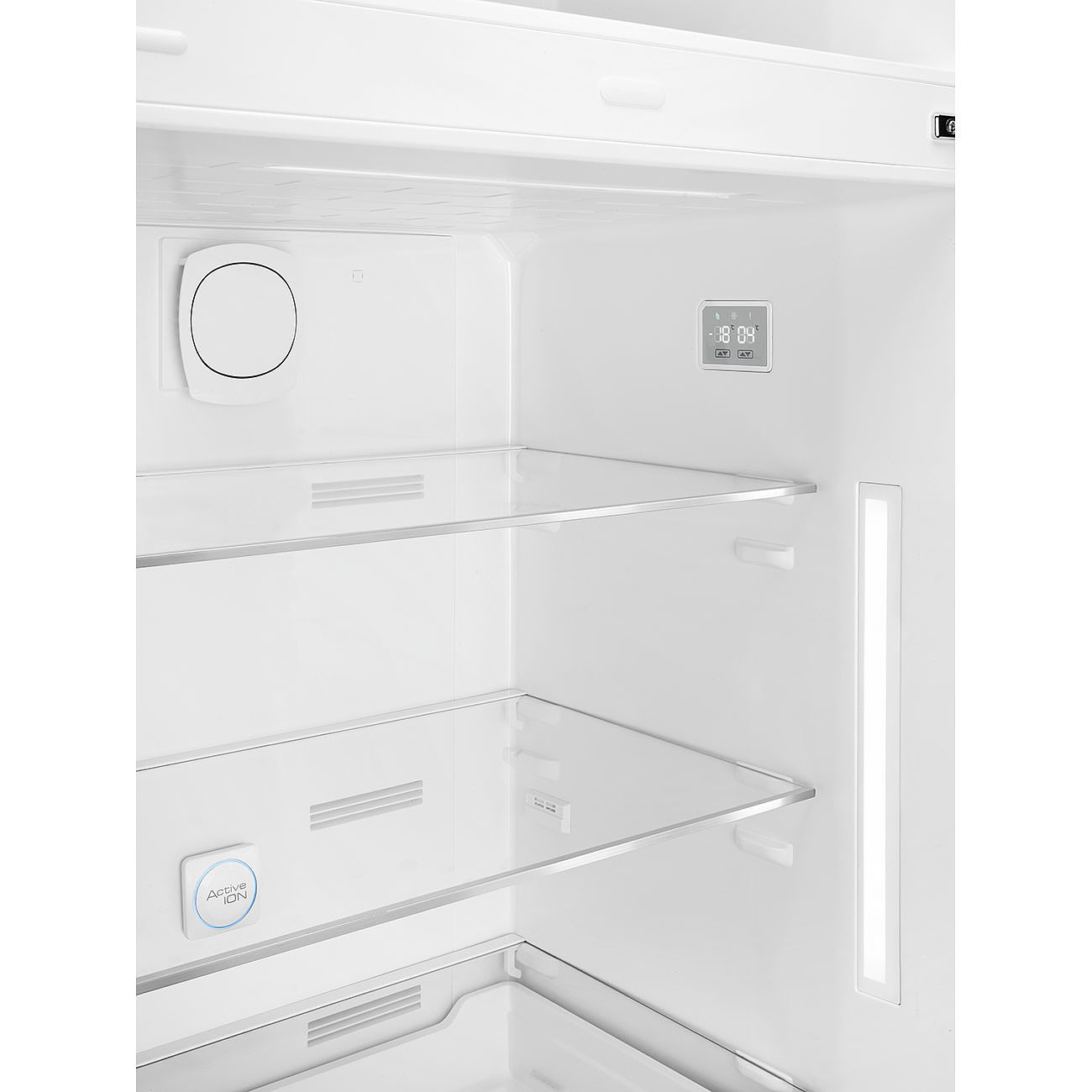 SMEG FAB50RCR5  Отдельностоящий двухдверный холодильник,стиль 50-х годов, 80 см, кремовый, No-frost, петли справа