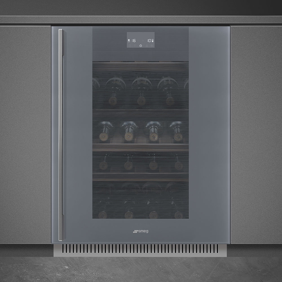 SMEG CVI138RWS2 Холодильный шкаф для вина встраиваемый, высота 82 см, петли справа
